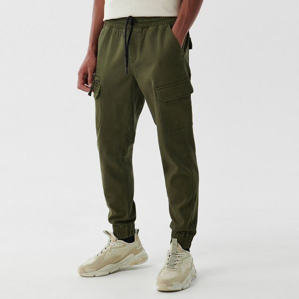 Cropp Cropp - Jogger pantalone s cargo džepovima - green