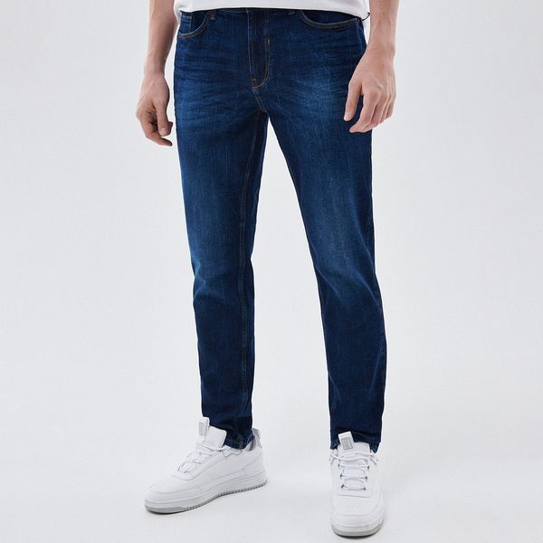 Cropp Cropp - Slim farmerke ispranog izgleda - navy