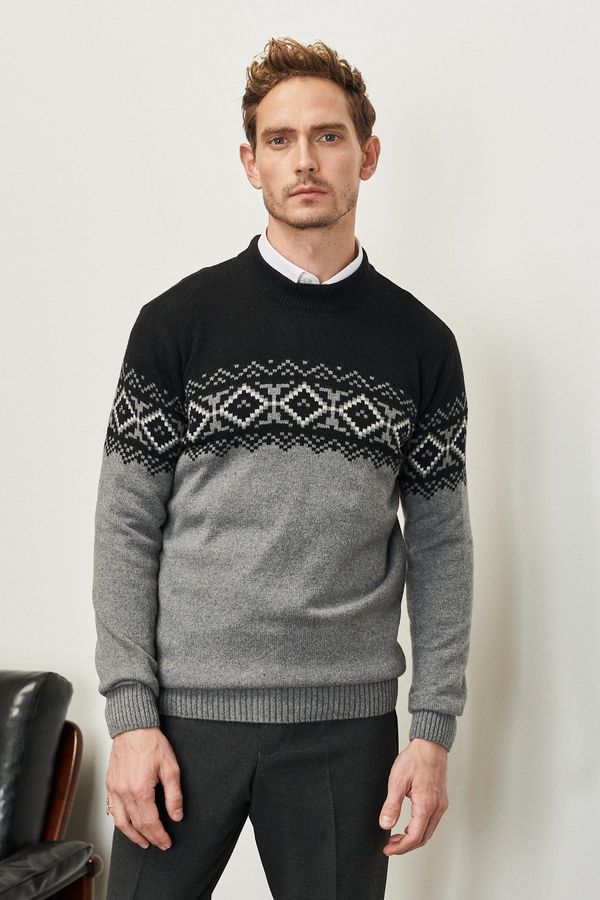 AC&Co / Altınyıldız Classics AC&Co / Altınyıldız Classics Men's Black-Smoky Standard Fit Normal Cut Half Turtleneck Raised Soft Textured Knitwear Sweater