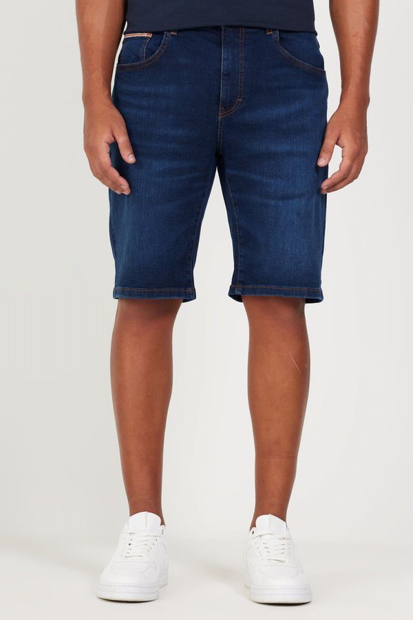 AC&Co / Altınyıldız Classics AC&Co / Altınyıldız Classics Men's Blue Slim Fit Slim Fit Cotton Flexible Denim Shorts