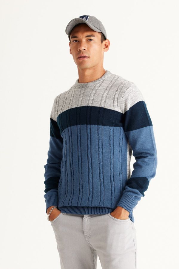 AC&Co / Altınyıldız Classics AC&Co / Altınyıldız Classics Men's Gray Melange-Indigo Standard Fit Normal Cut Crew Neck Colorblok Patterned Knitwear Sweater.