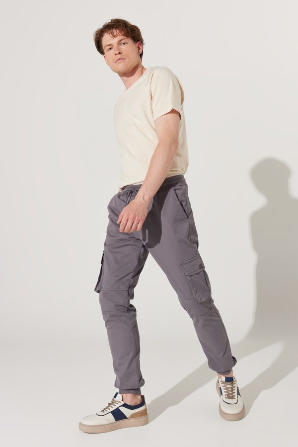 AC&Co / Altınyıldız Classics AC&Co / Altınyıldız Classics Men's Gray Slim Fit Slim Fit Cargo Pocket Cotton Flexible Trousers with Elastic Waist and Leg Legs