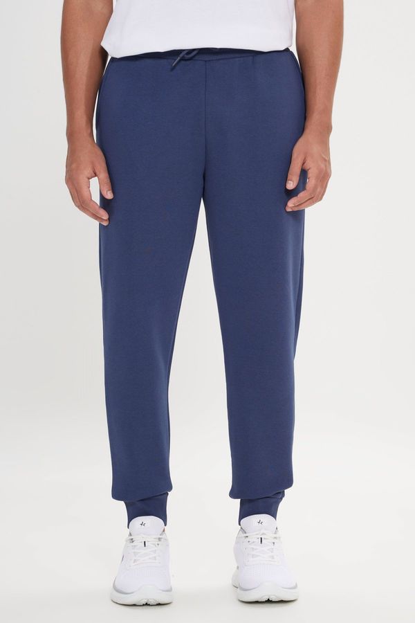 AC&Co / Altınyıldız Classics AC&Co / Altınyıldız Classics Men's Navy Blue Standard Fit Normal Cut 3 Thread Yarn Inner Fleece Cotton Comfortable Sweatpants.