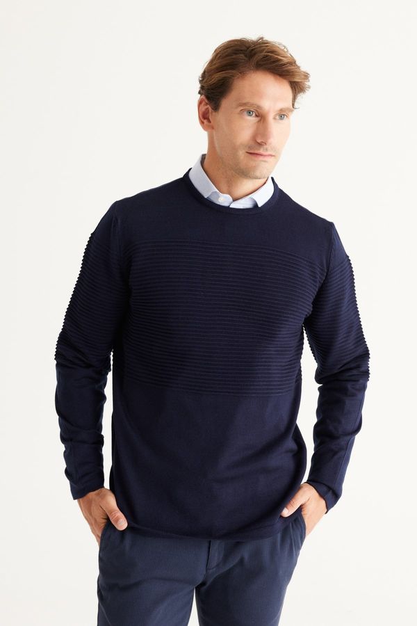 AC&Co / Altınyıldız Classics AC&Co / Altınyıldız Classics Men's Navy Blue Standard Fit Normal Cut Anti-Pilling Crew Neck Knitwear Sweater.