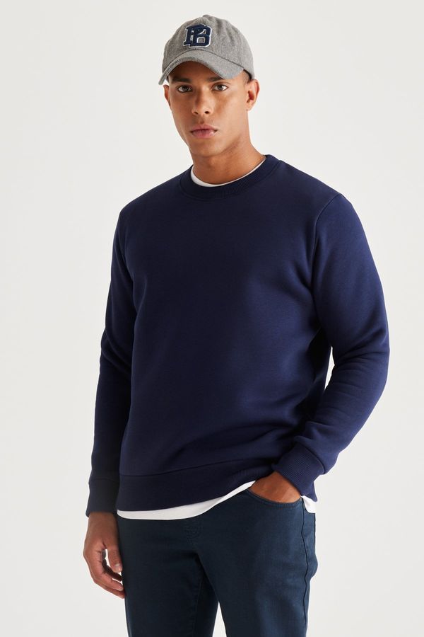 AC&Co / Altınyıldız Classics AC&Co / Altınyıldız Classics Men's Navy Blue Standard Fit Normal Cut, Inner Fleece 3-Threads Crew Neck Cotton Sweatshirt.