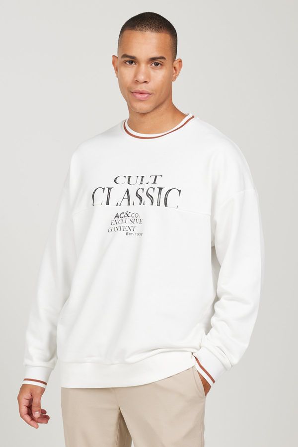 AC&Co / Altınyıldız Classics AC&Co / Altınyıldız Classics Men's Off-White Oversize Loose Cut 3 Thread Crew Neck Cotton Sweatshirt with Fleece Inside