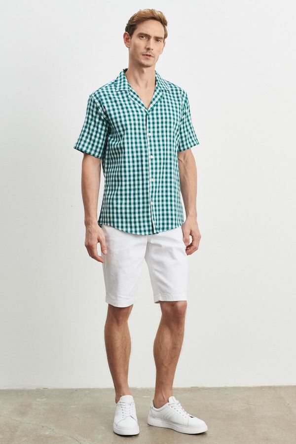 AC&Co / Altınyıldız Classics AC&Co / Altınyıldız Classics Men's White-green Comfort Fit Relaxed Cut Mono Collar Checkered Short Sleeve Casual Shirt