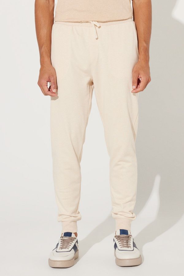 ALTINYILDIZ CLASSICS ALTINYILDIZ CLASSICS Men's Beige Standard Fit Normal Cut 100% Cotton Pocket Comfortable Sweatpants.