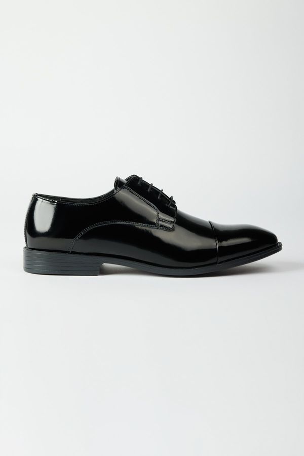 ALTINYILDIZ CLASSICS ALTINYILDIZ CLASSICS Men's Black 100% Leather Classic Patent Leather Shoes.