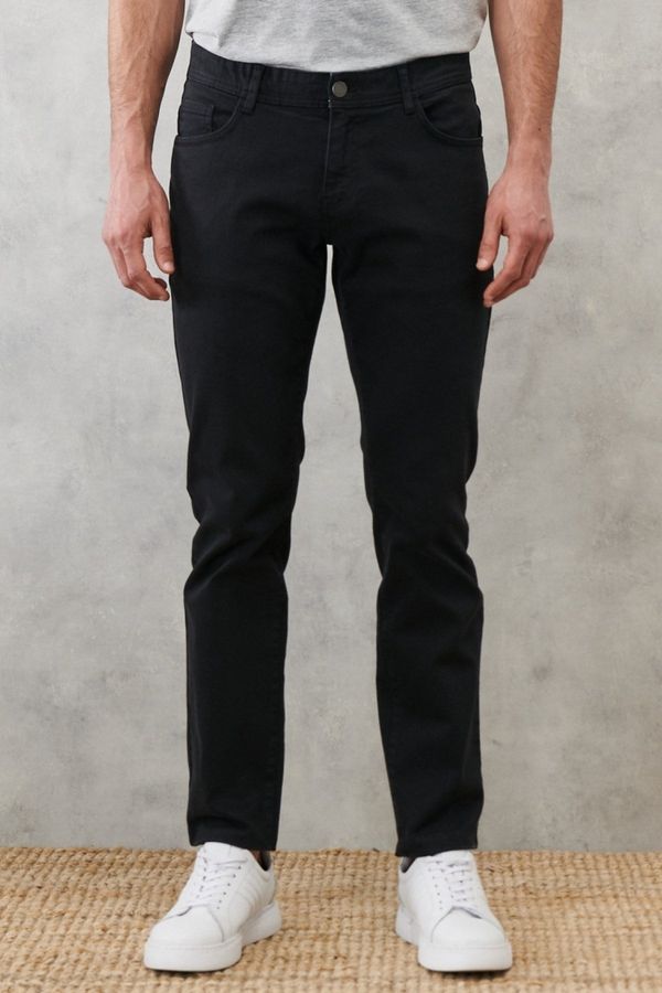 ALTINYILDIZ CLASSICS ALTINYILDIZ CLASSICS Men's Black 360-Degree Stretchy Comfortable Slim Fit Slim-fit Trousers.