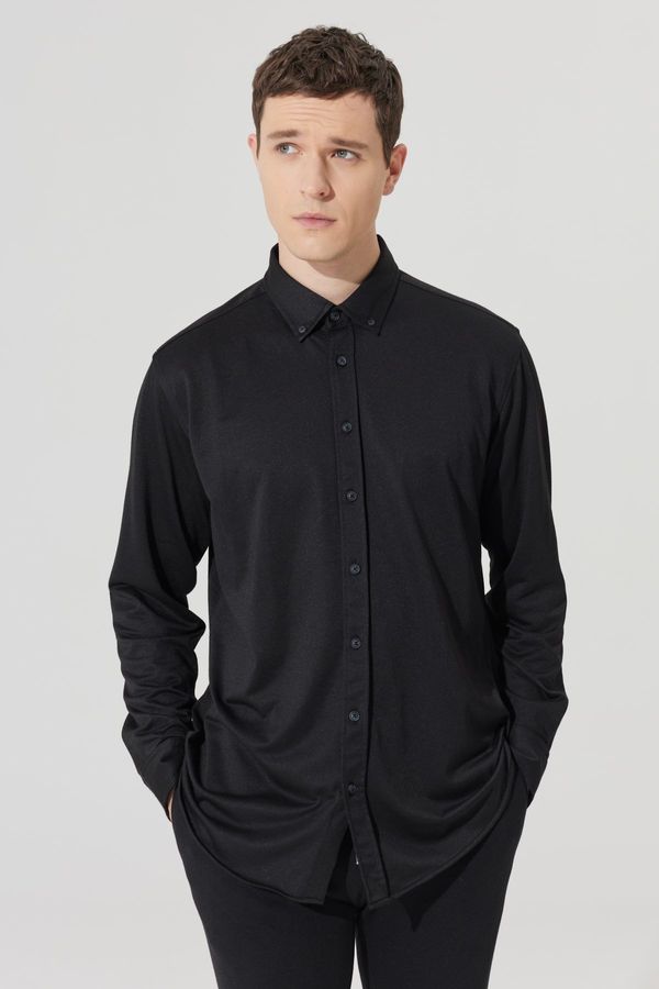 ALTINYILDIZ CLASSICS ALTINYILDIZ CLASSICS Men's Black Comfort Fit Comfy Cut Buttoned Collar Cotton Shirt.