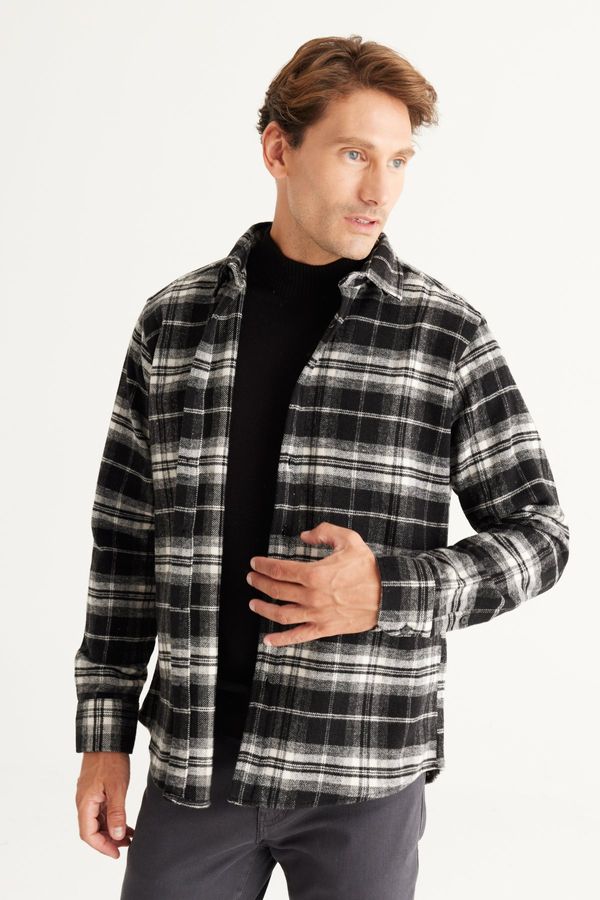 ALTINYILDIZ CLASSICS ALTINYILDIZ CLASSICS Men's Black-ecru Comfort Fit Relaxed-Cut Buttoned Collar Checked Flannel Shirt.