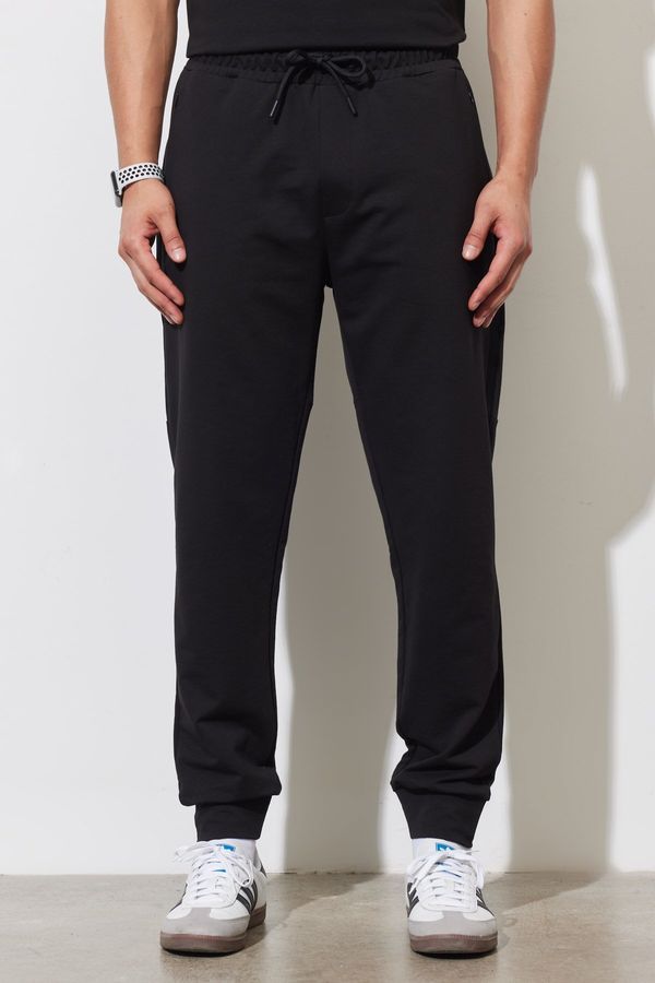 ALTINYILDIZ CLASSICS ALTINYILDIZ CLASSICS Men's Black Standard Fit Regular Cut Sweatpants
