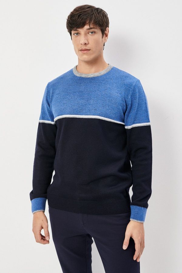 ALTINYILDIZ CLASSICS ALTINYILDIZ CLASSICS Men's Navy Blue-indigo Standard Fit Normal Cut Raised Soft Textured Knitwear Sweater