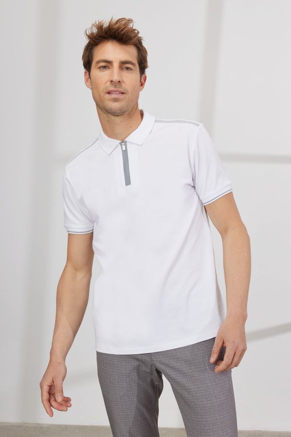ALTINYILDIZ CLASSICS ALTINYILDIZ CLASSICS Men's White Slim Fit Slim Fit Polo Neck Short Sleeve Cotton T-Shirt.