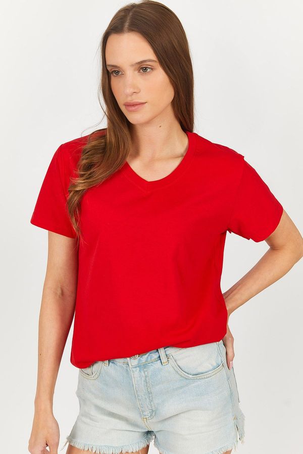 armonika armonika Women's Red V-Neck T-shirt