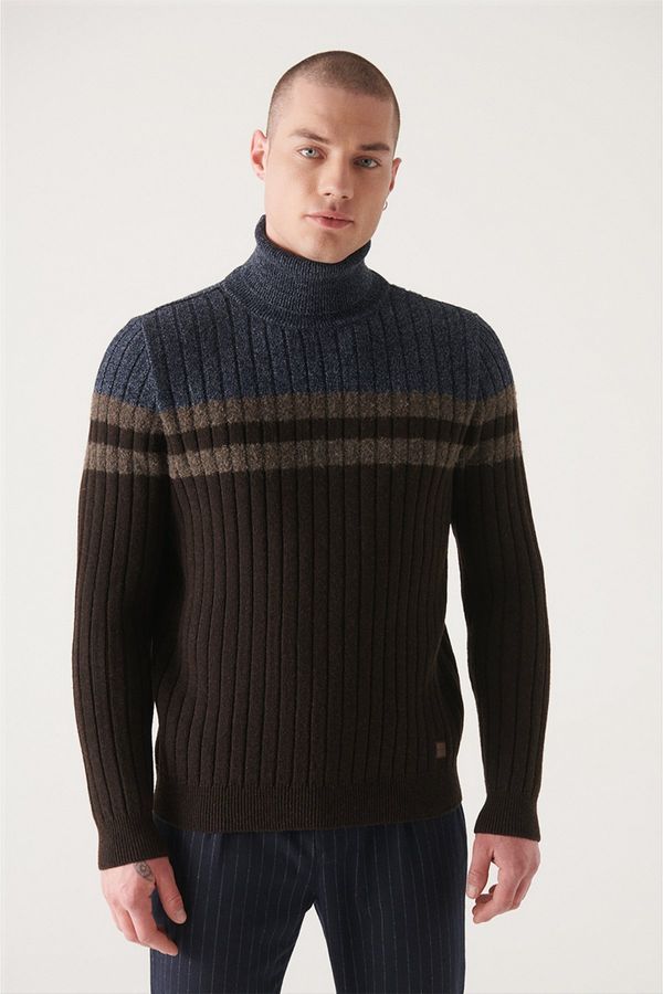Avva Avva Men's Brown Full Turtleneck Block Color Standard Fit Regular Cut Woolen Sweater