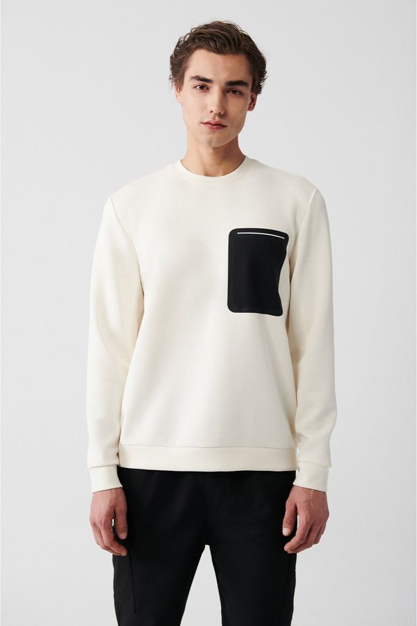 Avva Avva Men's Ecru Soft Touch Crew Neck Printed Comfort Fit Sweatshirt