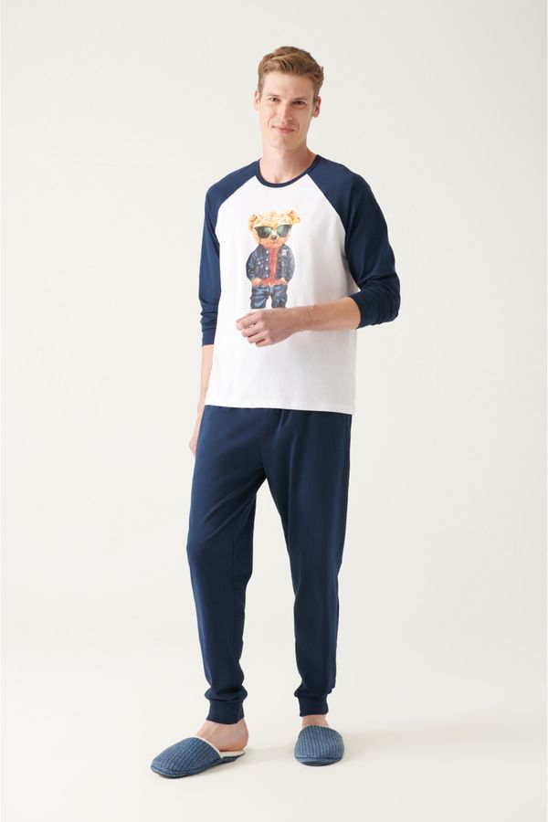 Avva Avva Men's Navy Blue Crew Neck 100% Cotton With Special Boxes, Long Sleeves and Printed Pajamas Set