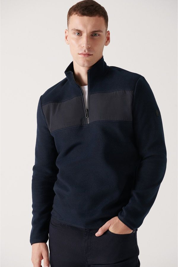 Avva Avva Men's Navy Blue Zippered Stand Collar Parachute Fabric Detailed Standard Fit Regular Cut Fleece Sweatshirt
