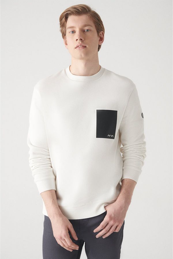 Avva Avva Men's White Crew Neck 3 Thread Fleece Printed Standard Fit Regular Fit Sweatshirt