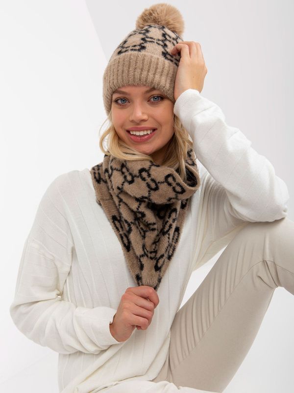 Fashionhunters Beige and black lady's winter cap with pompom