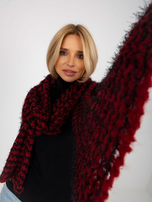 Fashionhunters Black and red women's knitted scarf
