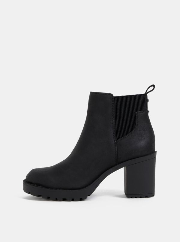 Only Black chelsea boots ONLY Barbara