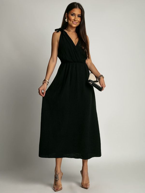 FASARDI Black muslin summer dress with a clutch neckline