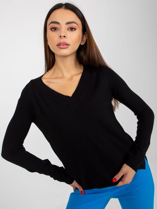 Fashionhunters Black smooth classic sweater with neckline