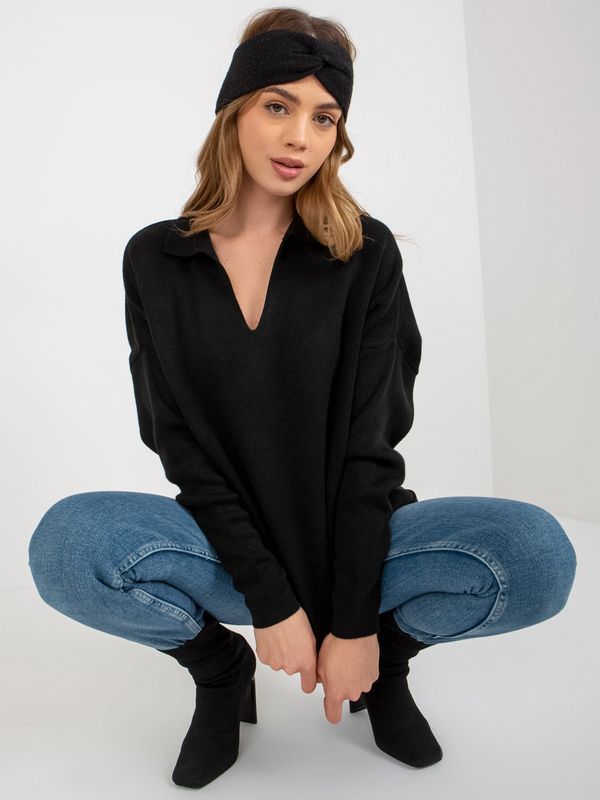 Fashionhunters Black smooth oversize sweater with collar