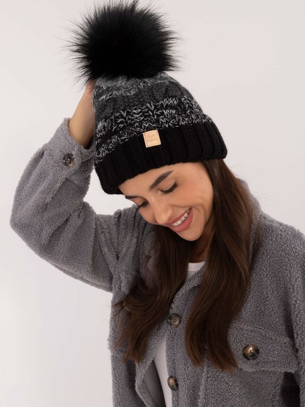 Fashionhunters Black winter hat RUE PARIS