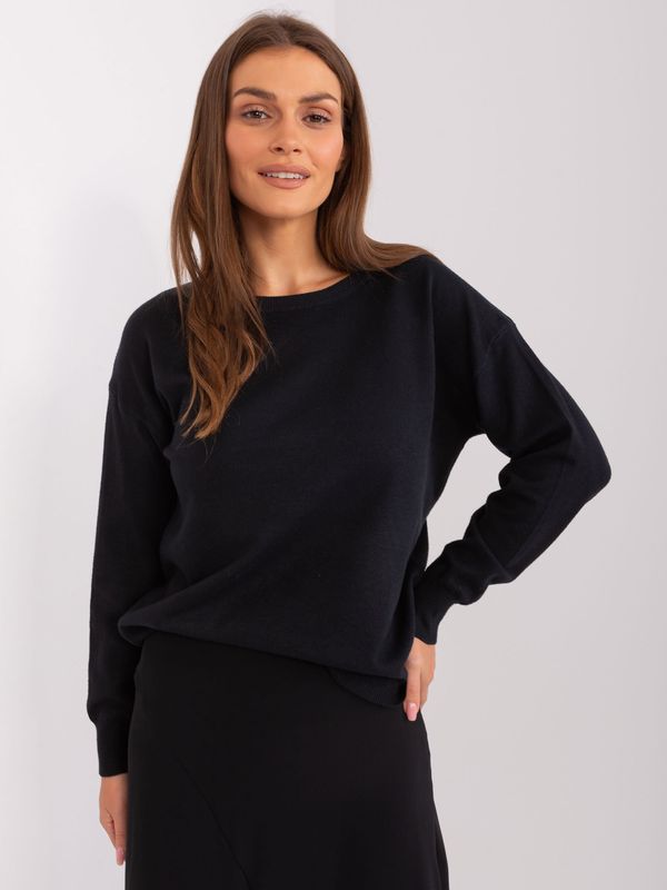 Fashionhunters Black women's classic sweater with long sleeves