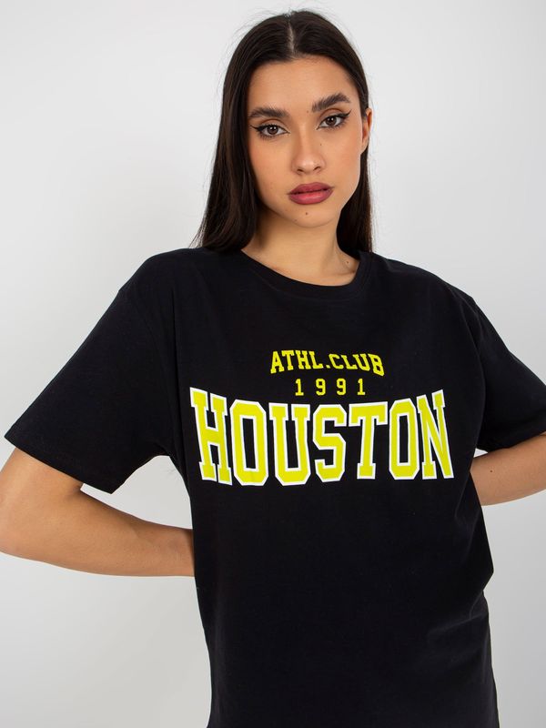 Fashionhunters Black women's oversize T-shirt with inscription