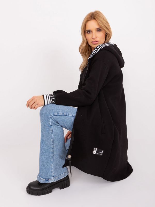 Fashionhunters Black zip-up hoodie