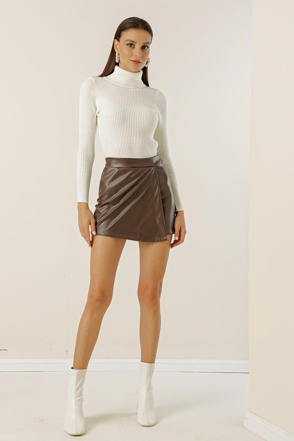 By Saygı By Saygı Capped Leather Shorts Skirt with Elastic Waist
