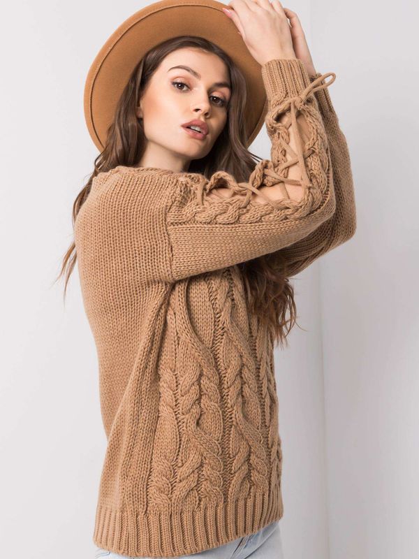 Fashionhunters Camel sweater Betsy