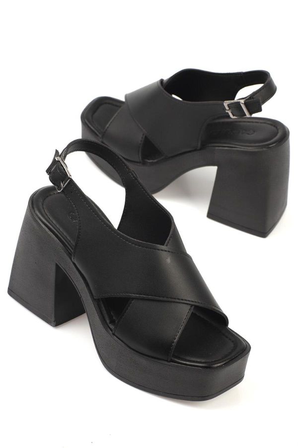 Capone Outfitters Capone Outfitters Capone Women's Chunky Toe Crossover Wide Strap Platform Heels Black Women's Sandals.