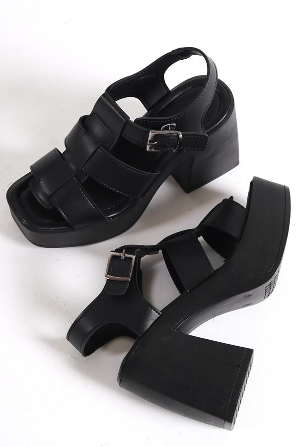 Capone Outfitters Capone Outfitters Capone Women's Chunky Toe Gladiator Strap Platform Heels, Black Women's Sandals