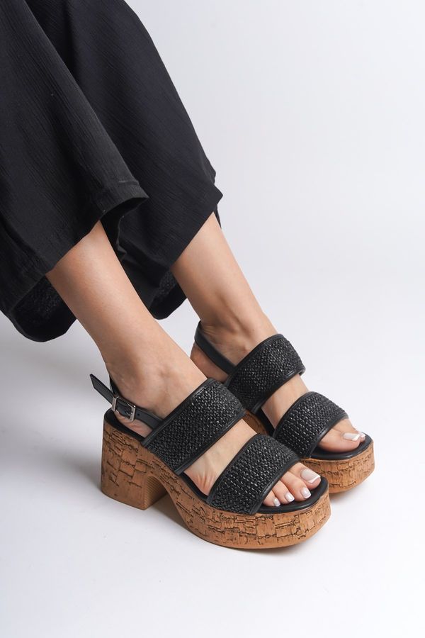 Capone Outfitters Capone Outfitters Women's Cork Platform Sold Straw Double Strap Women Slippers