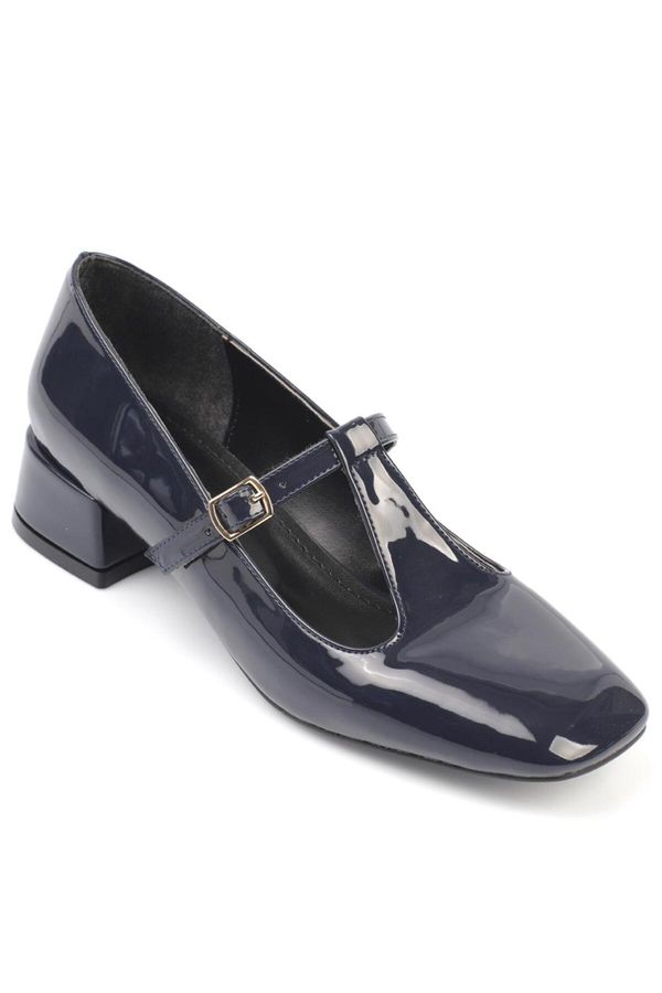 Capone Outfitters Capone Outfitters Women's Flat Toe T-Strap Low Heel Mary Jane Shoes