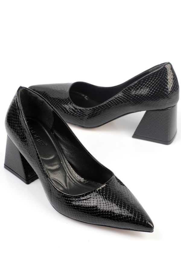 Capone Outfitters Capone Outfitters Women's Medium Heel Shoes
