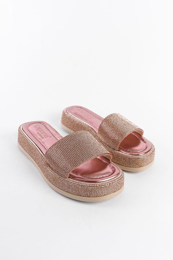 Capone Outfitters Capone Outfitters Women's Slippers with Wedge Heels and Stones