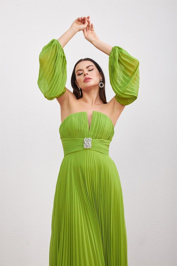 Carmen Carmen Pistachio Green Chiffon Evening Dress With Belt Detail.