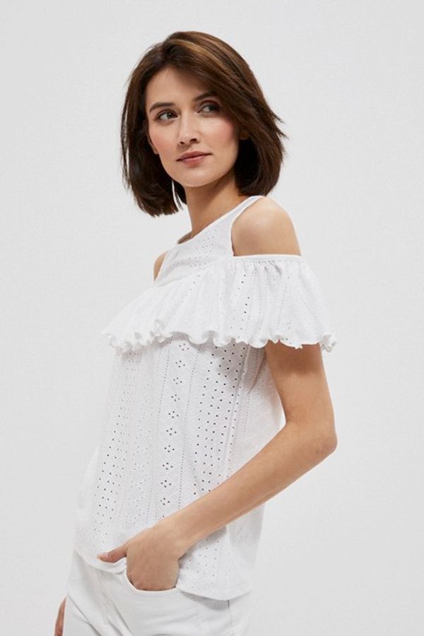 Moodo Cold blouse with ruffles