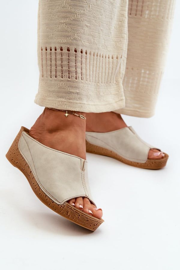 Kesi Comfortable women's wedge slippers Inblu Beige