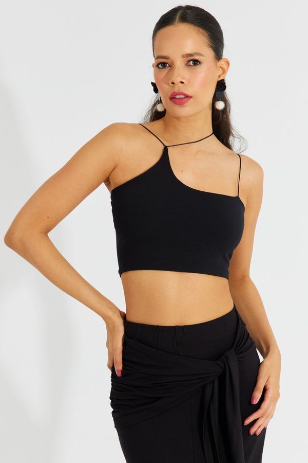 Cool & Sexy Cool & Sexy Women's Black String Strap Crop Blouse B2594