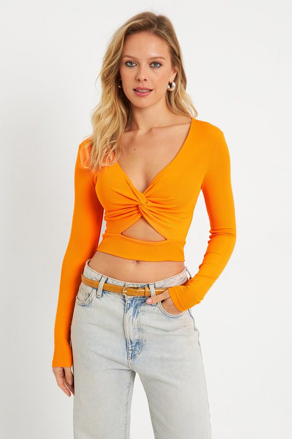 Cool & Sexy Cool & Sexy Women's Front Knotted Crop Blouse Orange