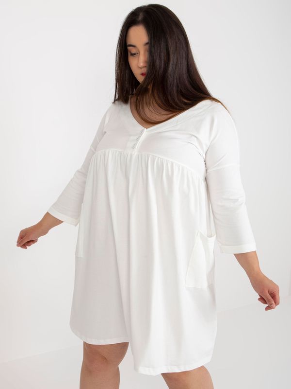 Fashionhunters Cotton ecru dress larger size with pockets