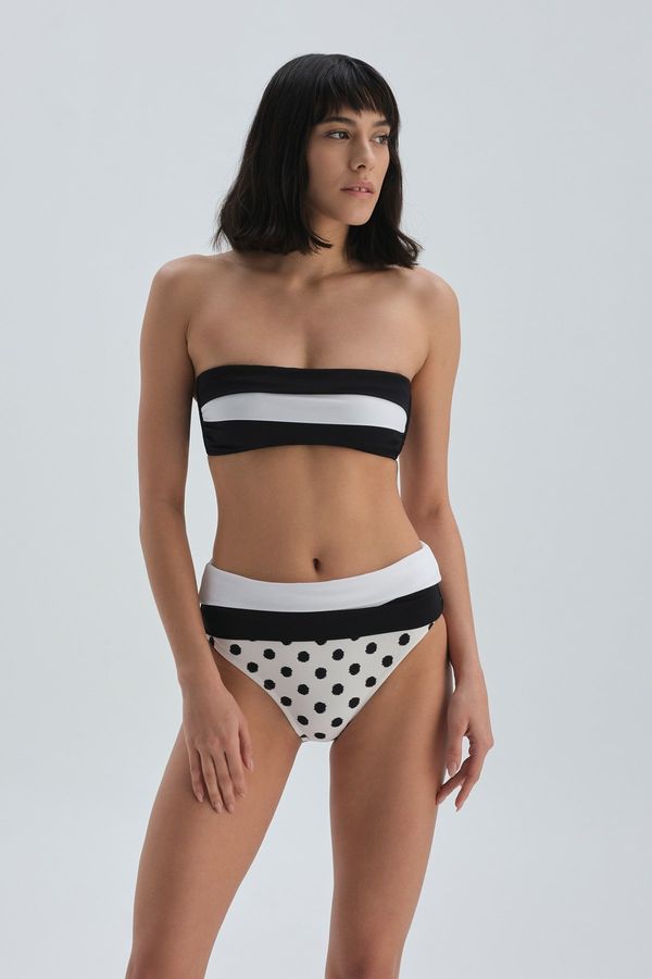 Dagi Dagi Black and White Strapless Bikini Top